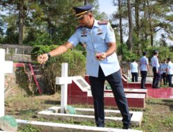 Kalapas Siborongborong Ikuti Upacara Tabur Bunga Taman Makam Pahlawan Peringati Hari Dharma Karya Dhika Ke-78