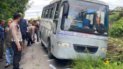 Bus Pengangkut Anak Sekolah Terbalik, 1 Pelajar Tewas dan 3 Luka-Luka