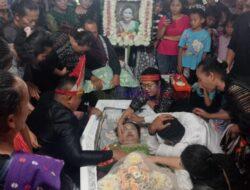 Acara Adat Pemakaman Lohot Marice Boru Sihombing Masyarakat Merasa Kehilangan di Hutabayuraja