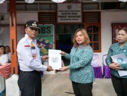 Ketua TP. PKK Humbahas Laksanakan Supervisi Desa Percontohan PHBS dan LBS