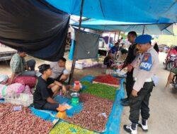 Polsek Ukui Gelar Patroli Pasar dan Cek Ketersediaan Bapokmas Jelang Ramadhan