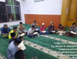 Polsek Pangkalan Kerinci Laksanakan Tadarus dan Patroli di Masjid Al Muhajirin