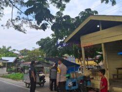 Polsek Teluk Meranti Gelar Patroli Pasar Ramadhan untuk Ciptakan Keamanan Jelang Buka Puasa