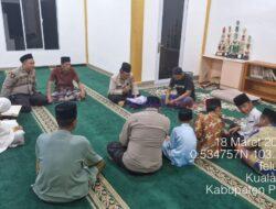 Polsek Kuala Kampar Hadir di Tengah Masyarakat, Gelar Tadarus Keliling untuk Ramadhan yang Damai