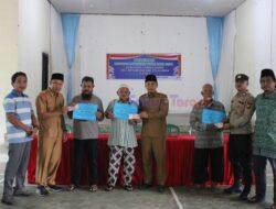 Sinergi Polri dan Pemerintah Desa dalam Penyaluran BLT DD di Bukit Lembah Subur