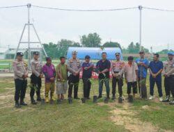 Kolaborasi Polisi dan Masyarakat, Penghijauan Dilakukan di Taman Kreatif Sorek Satu