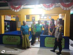 Polsek Kerumutan Tingkatkan Keamanan dengan Pengecekan Pos Siskamling di Desa Beringin Makmur