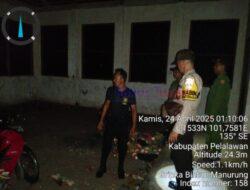 Tertibkan Remaja Nongkrong dan Konsumsi Miras, Polsek Langgam dan Linmas Desa Langkan Gelar Patroli Tengah Malam