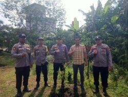 Unik dan Bermakna, Kapolsek Teluk Meranti Hadiahkan Bibit Pohon ke Anggota yang Berulang Tahun