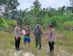 Cegah Karhutla, Polsek Pangkalan Lesung dan TNI Sisir Lokasi Rawan Bakar Lahan