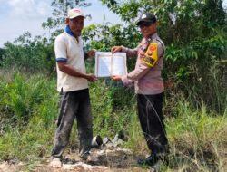 Cegah Karhutla, Polisi Edukasi Warga Pangkalan Kerinci Soal Bahaya Bakar Lahan