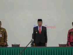 Bupati Humbahas Dr Oloan P Nababan Lantik 70 Kepala Sekolah