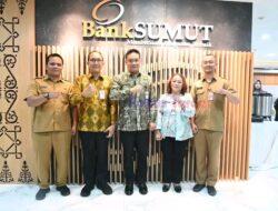 Bupati Humbahas Dr Oloan P Nababan Hadiri RUPS LB Bank Sumut di Medan