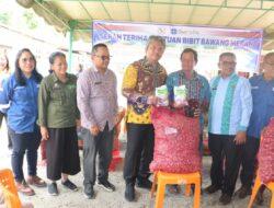 SOL Bagikan Bibit Bawang Merah 1735 Kg ke Petani di Pahae Jae