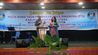 Hadiri Pesta Bona Taon PTS, Bupati Tapanuli Utara Harapkan Sinergitas Seluruh Elemen