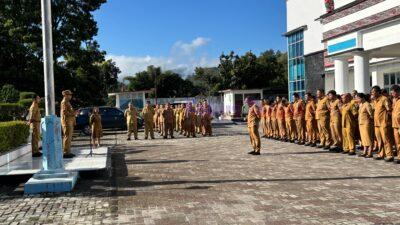 ‎Bupati Tapanuli Utara Pimpin Apel Gabungan, Tekankan Integritas dan Kesiapsiagaan Menghadapi Libur Panjang