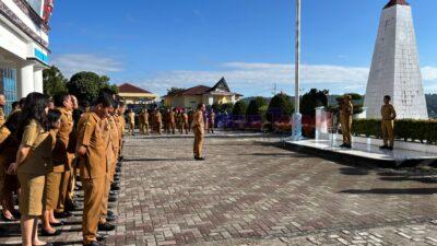 ‎Bupati Tapanuli Utara Pimpin Apel Gabungan, Tekankan Integritas dan Kesiapsiagaan Menghadapi Libur Panjang