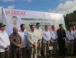 Pemkab Tapanuli Utara Bersama Utusan Khusus Presiden Tanam Pohon dan Bahas Mitigasi Bencana