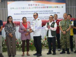 Menko PMK Serahkan Bantuan Stimulan Rumah Rusak, Bupati Tapanuli Utara: Ini Pemulihan Kehidupan Masyarakat