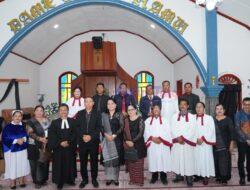 ‎Ibadah Jumat Agung di HKBP Simorangkir, Bupati Taput Ajak Jemaat Gaungkan Kembali Wisata Rohani Salib Kasih