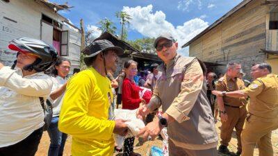 ‎Pastikan Pemulihan Cepat, Bupati Taput Kunjungi Warga Terdampak Angin Puting Beliung di Dua Desa