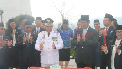 Bupati Taput Pimpin Upacara Peringatan Hari Otonomi Daerah XXX