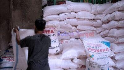 Petani Bahalbatu II Soroti Pembagian Pupuk, Dugaan Permainan Mafia Kios