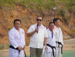 ‎Bupati JTP Hutabarat Resmikan Ujian Kenaikan Sabuk Kyu Wadokai, Diikuti 300 Karateka