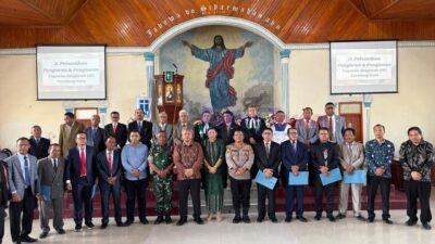 ‎Pemkab Taput Hadiri Ibadah Minggu II Dung Trinitatis dan Pelantikan Pengurus Yayasan Anugerah HKI Tarutung Kota