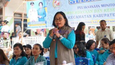Ketua TP PKK Taput Monitoring Desa Gotting Salak, Salurkan Bansos